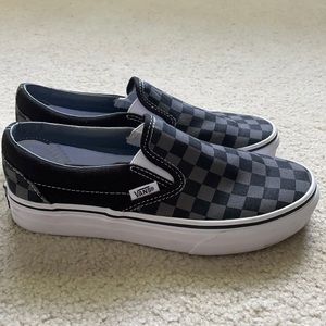 Size 6 women’s vans black and grey checkered